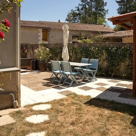 Belle Maison Dans Un Havre De Paix Casa vacanze Montamisé